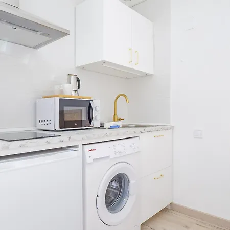 Cubo's Estudio Naciones 432 Only Adults Apartment *